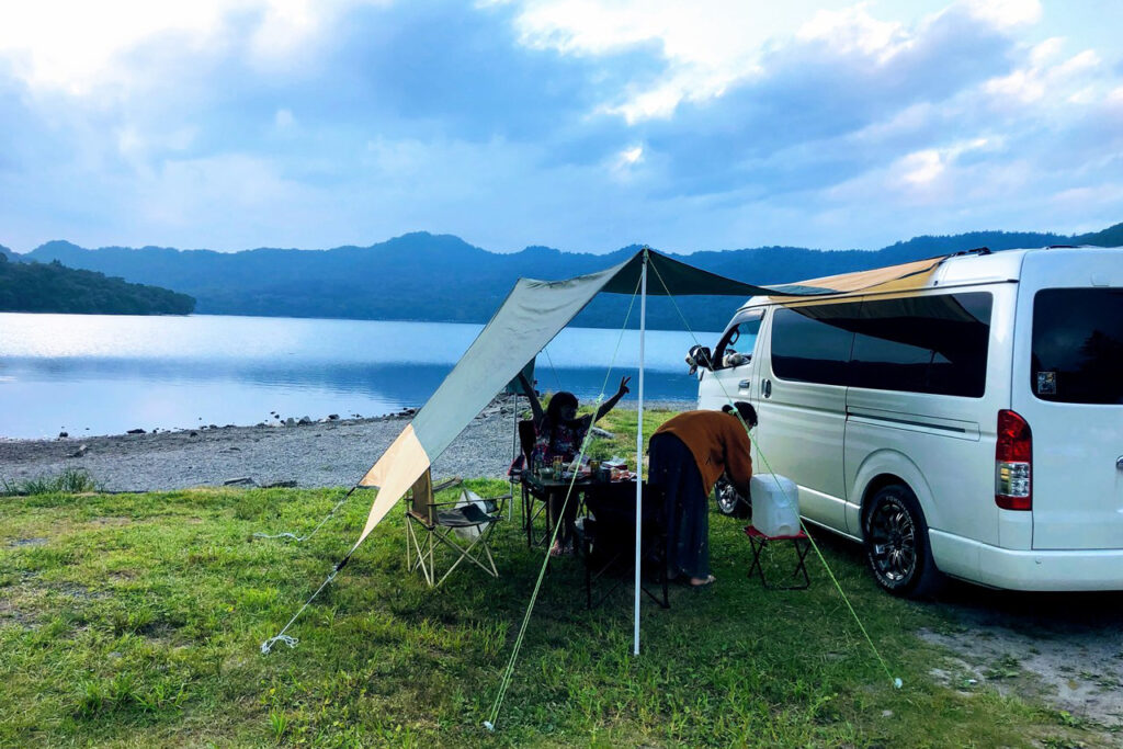 ハイエース車中泊
